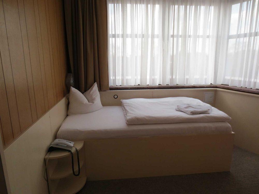 Hotel Central-hotel Tegel Berlino